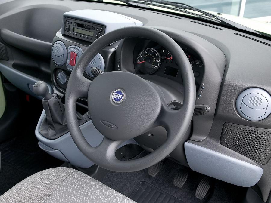  Fiat Doblo Cargo 2000 года  (UK) (фото 2 из 3)